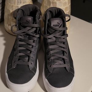 Puma Women's Gray High-Top Athletic Sneakers